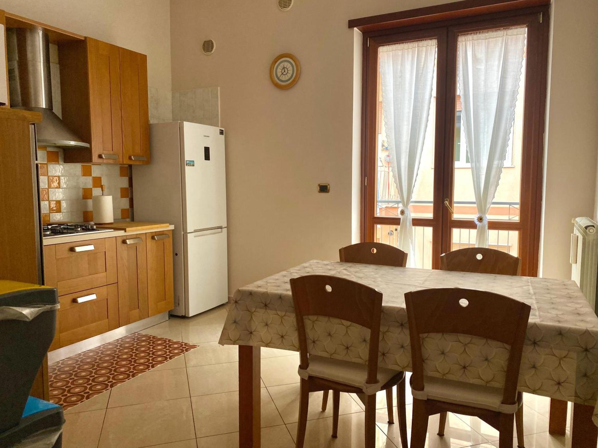 A Casa Di Don Peppino Apartment Salerno Luaran gambar