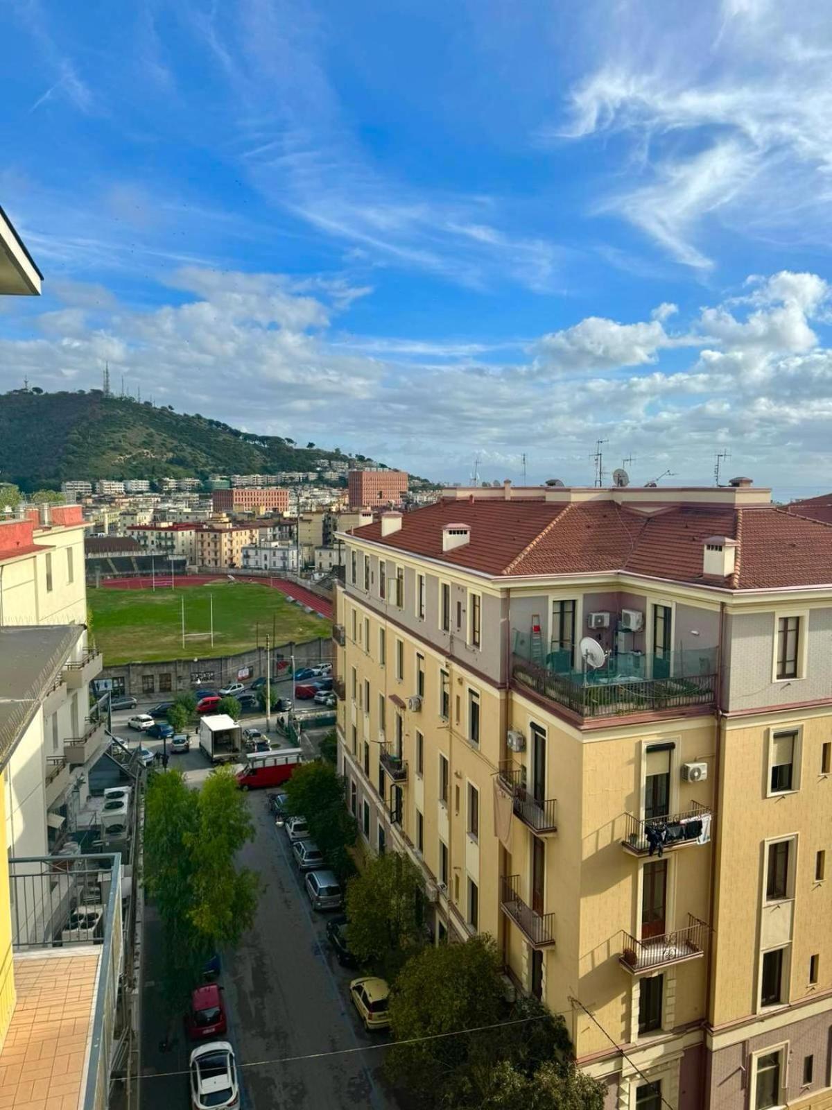 A Casa Di Don Peppino Apartment Salerno Luaran gambar