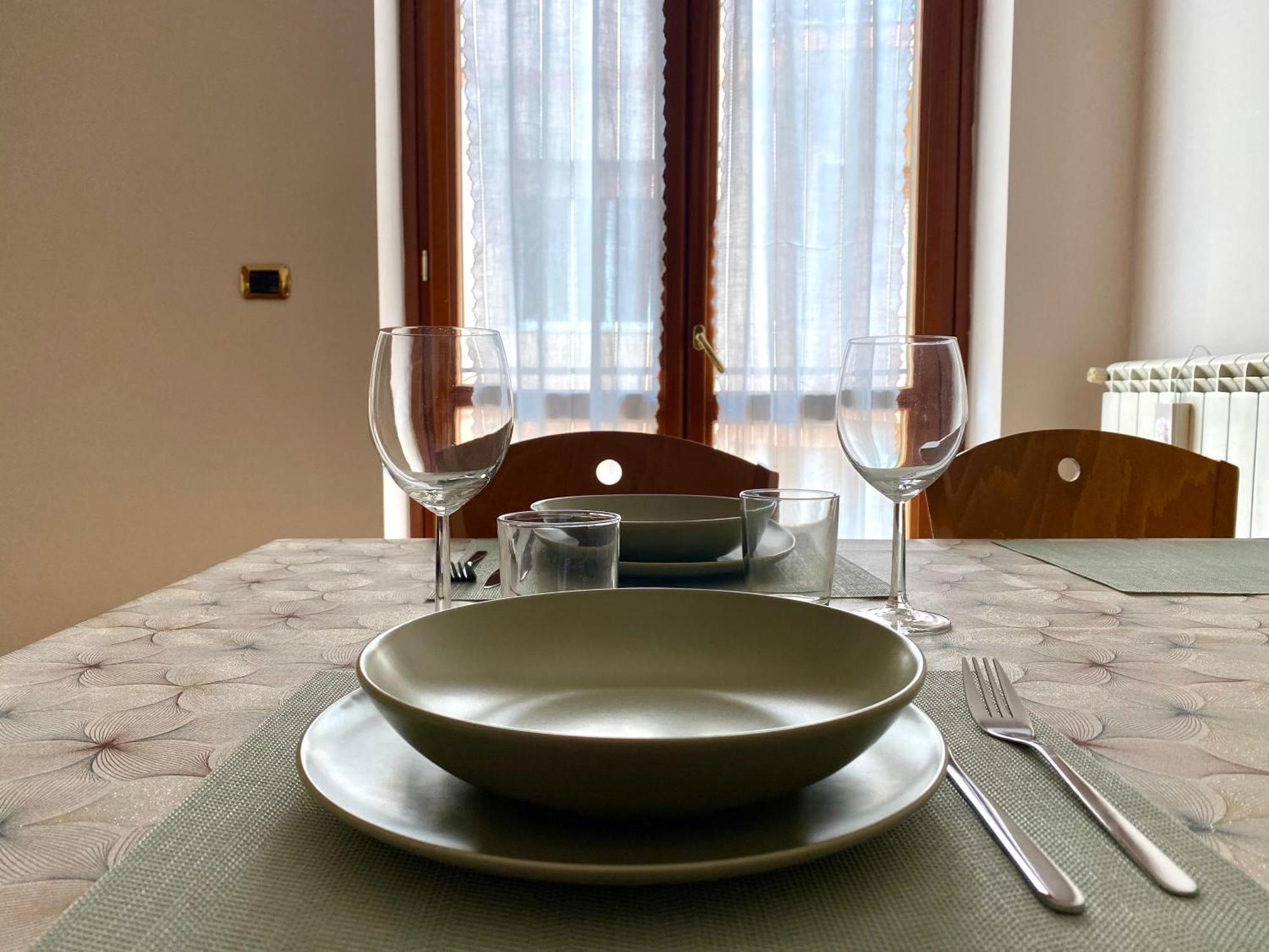 A Casa Di Don Peppino Apartment Salerno Luaran gambar